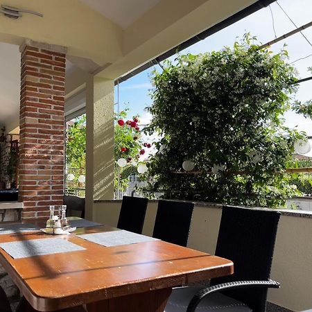 Apartmani Rozi Umag Buitenkant foto