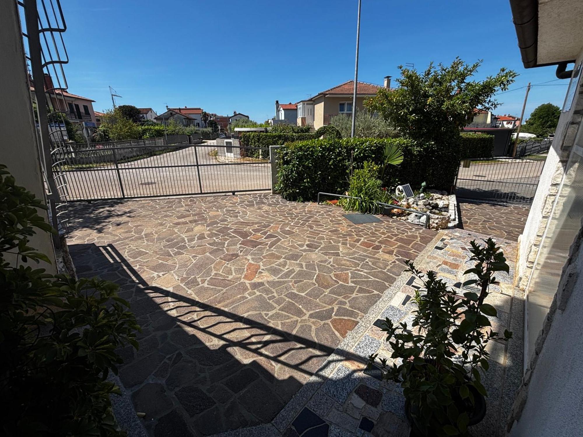Apartmani Rozi Umag Buitenkant foto